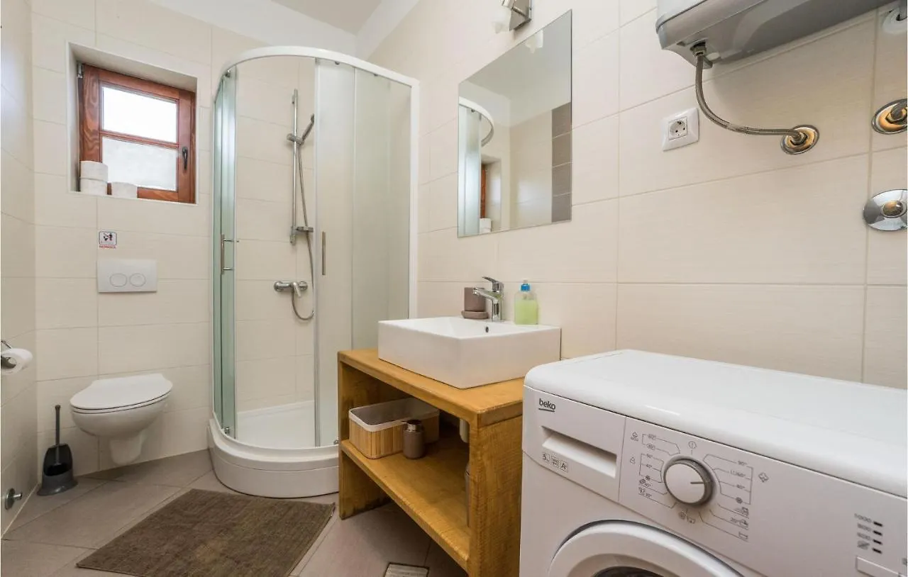Amazing Home In Muline With Wifi Donje Selo Holiday home