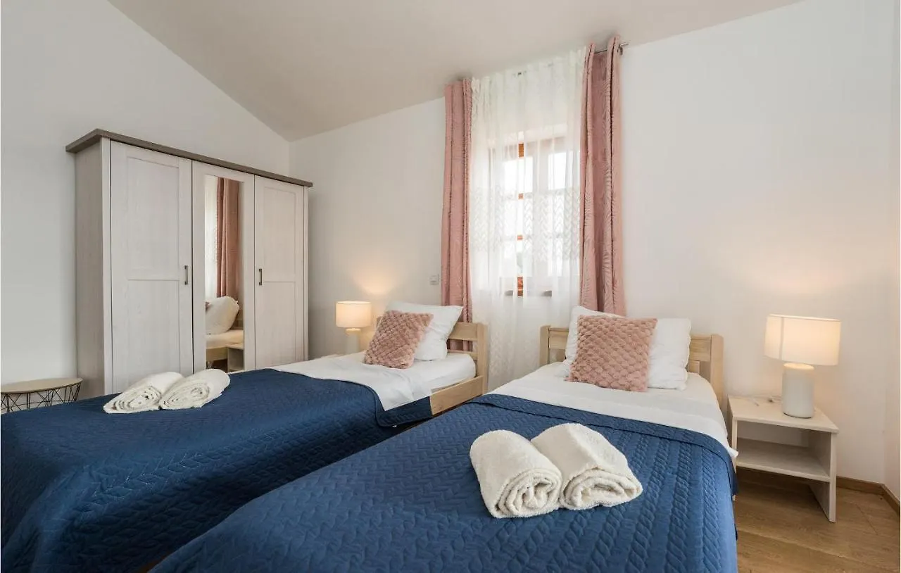 Holiday home Amazing Home In Muline With Wifi Donje Selo