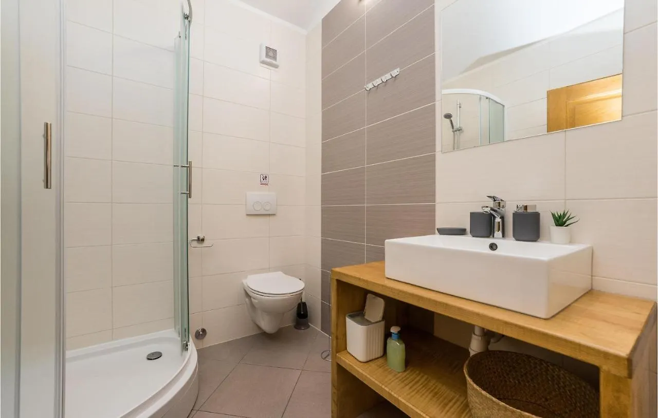 Amazing Home In Muline With Wifi Donje Selo