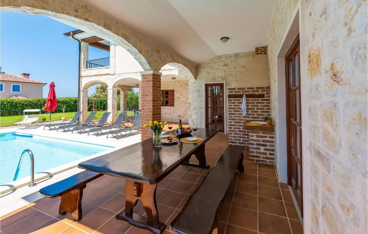 Holiday home Amazing Home In Muline With Wifi Donje Selo