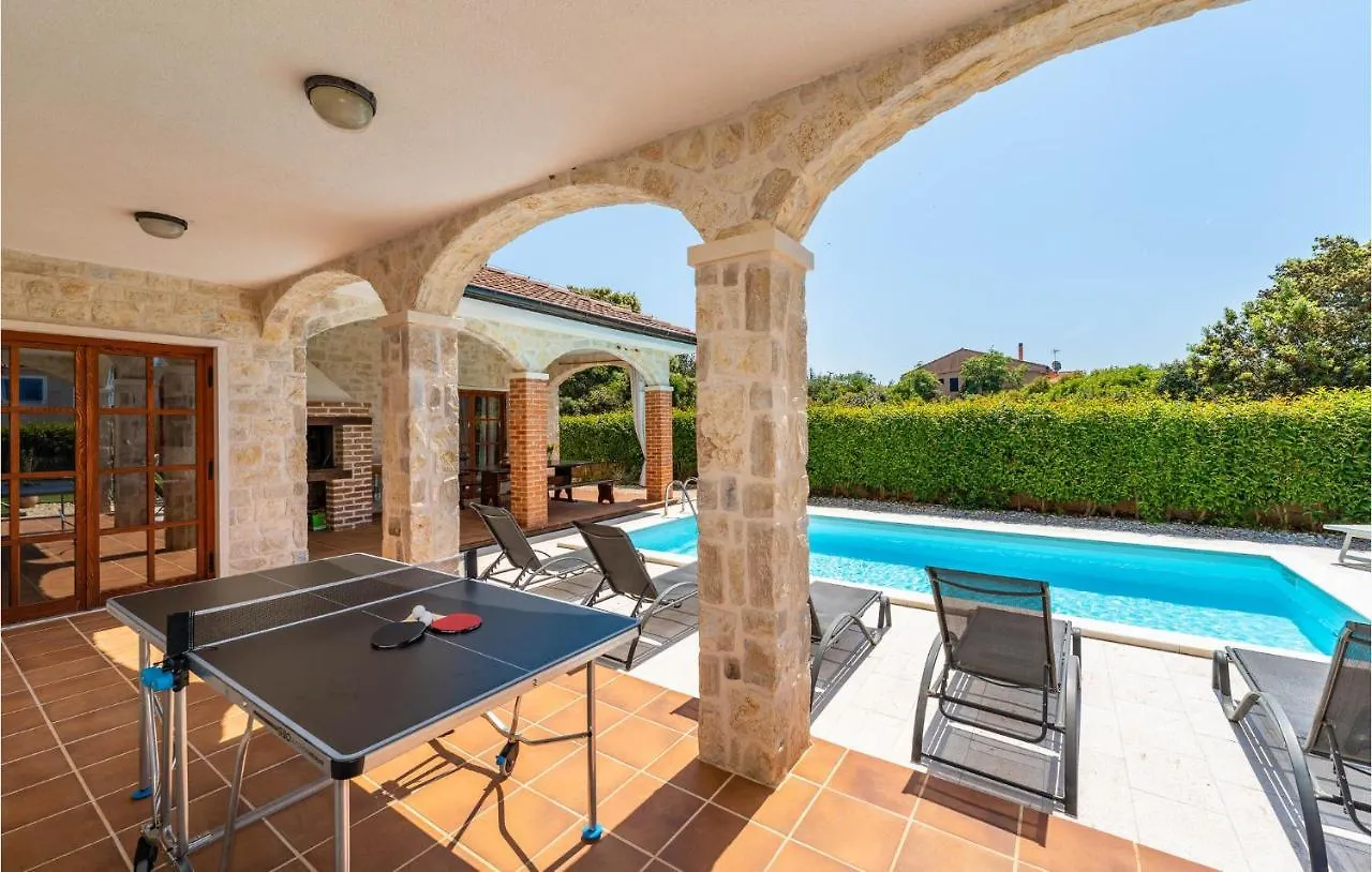 Holiday home Amazing Home In Muline With Wifi Donje Selo