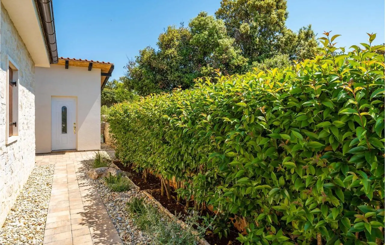 Amazing Home In Muline With Wifi Donje Selo Holiday home